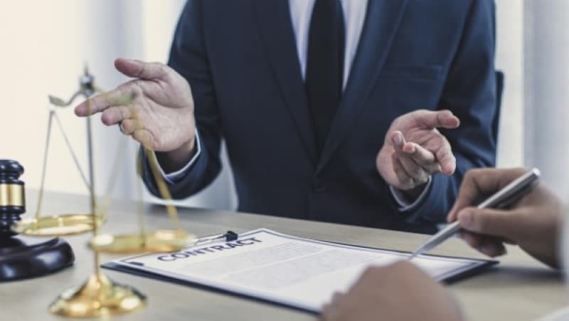 עורך דין מעשה מגונה